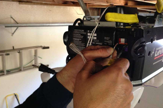 Garage Door Motor Repair inÂ East Vancouver