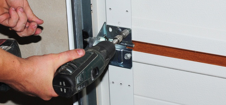 residential garage door service in East Vancouver
